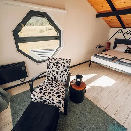 Case de vacanță Wild Nest Deer Lux *