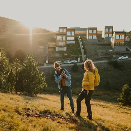 Semesterbostad Wild Nest Deer Lux *