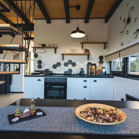 Case de vacanță Wild Nest Deer Lux