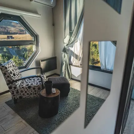 Wild Nest Deer Lux Zlatibor