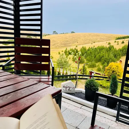 Wild Nest Deer Lux Case de vacanță *