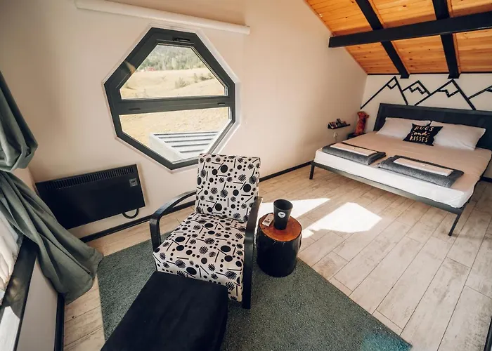 Feriehus Wild Nest Deer Lux *