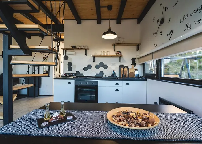 Feriehus Wild Nest Deer Lux